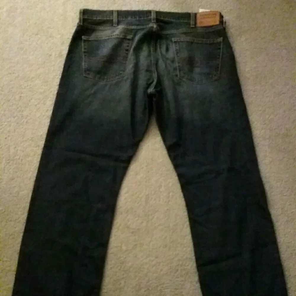 Levi's men's blue jean size W40 / L32